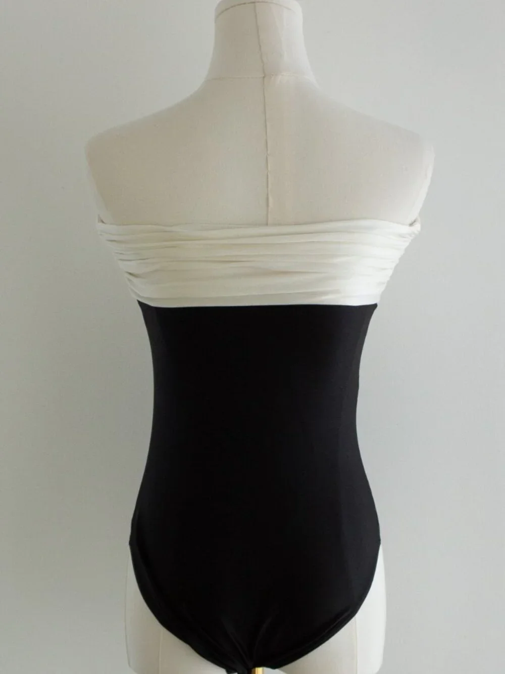 Chanel Vintage S/S 1990 Black White Flower Bodysuit Onepiece Swimsuit